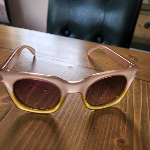 Marc by Marc Jacobs Sunglasses - Picture 3 of 11